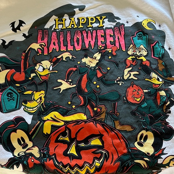 Disney Resort White and Black Halloween Tee - Picture 3 of 4